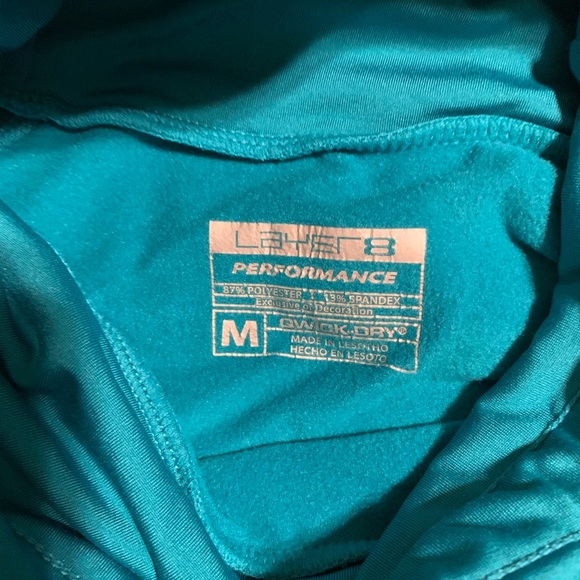 Athletic pull-over. - Picture 3 of 3